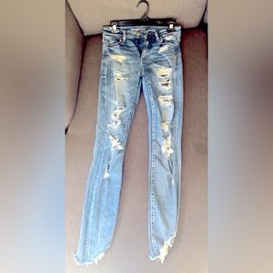 American Eagle Women’s Jeans, Size 4. 
Next Level Stretch, Hi-Rise Jegging.